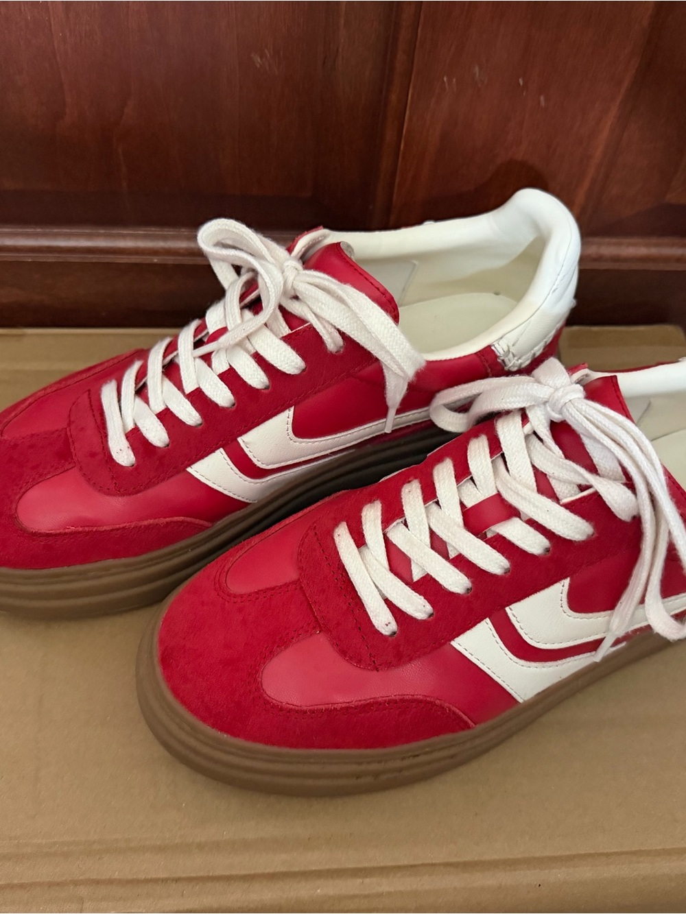 Steve Madden Red and White Women's Low-Top Sneakers. Barely worn!